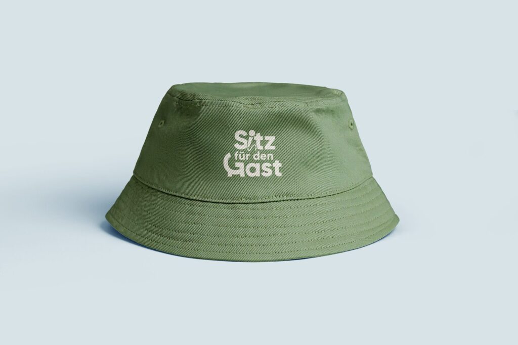 Logodesign für Podcast Sitz für den Gast 5 Logodesign für Podcast „Sitz für den Gast“